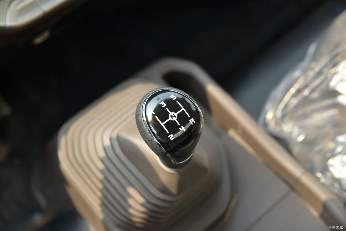 ���� ����ǿ���� 129���� 4.08�׵�����ʽ�Ῠ(����)(JX5045XXYTG26)��ʻ��                                               