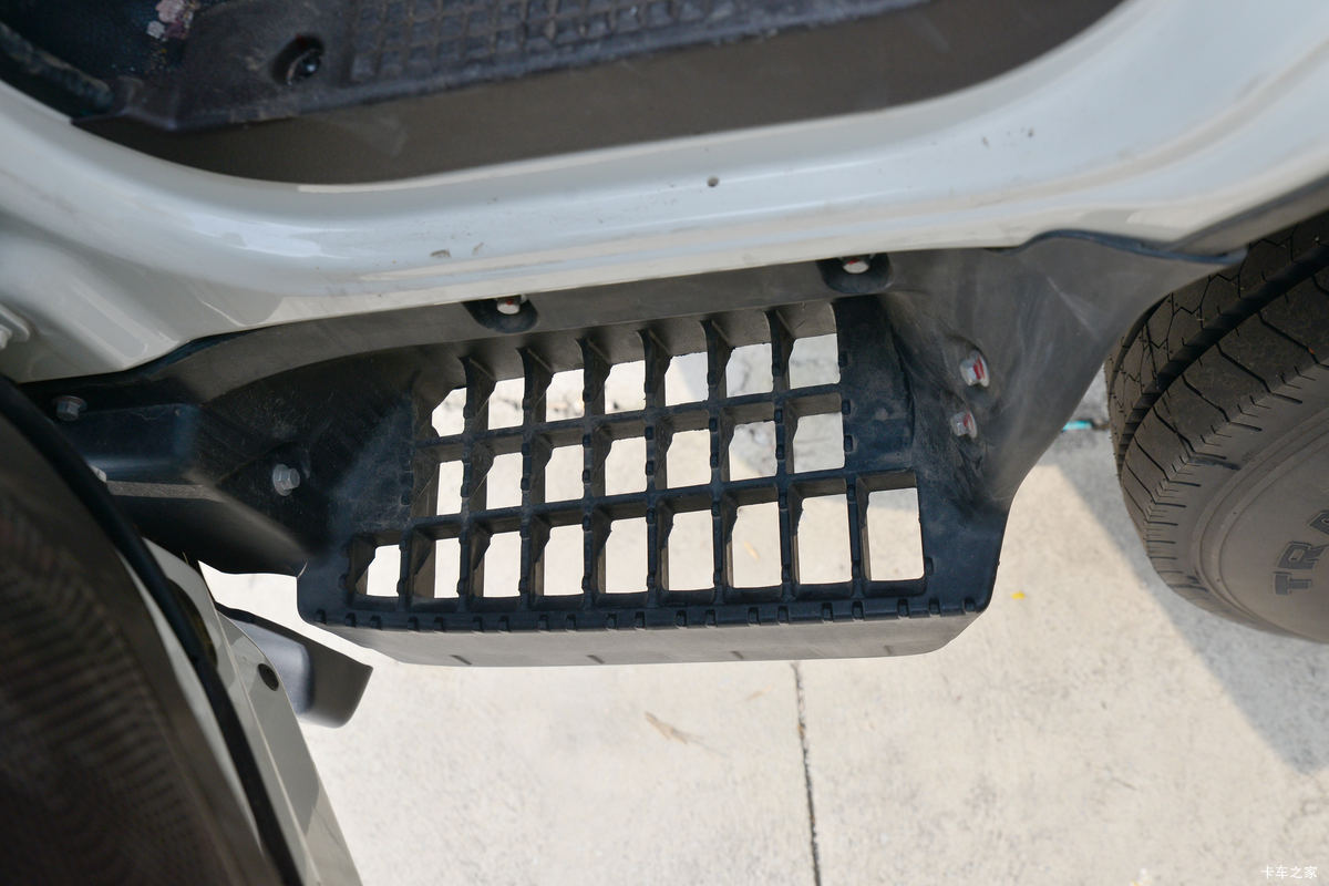 ���� ����ǿ���� 129���� 4.08�׵�����ʽ�Ῠ(����)(JX5045XXYTG26)��ʻ��                                               