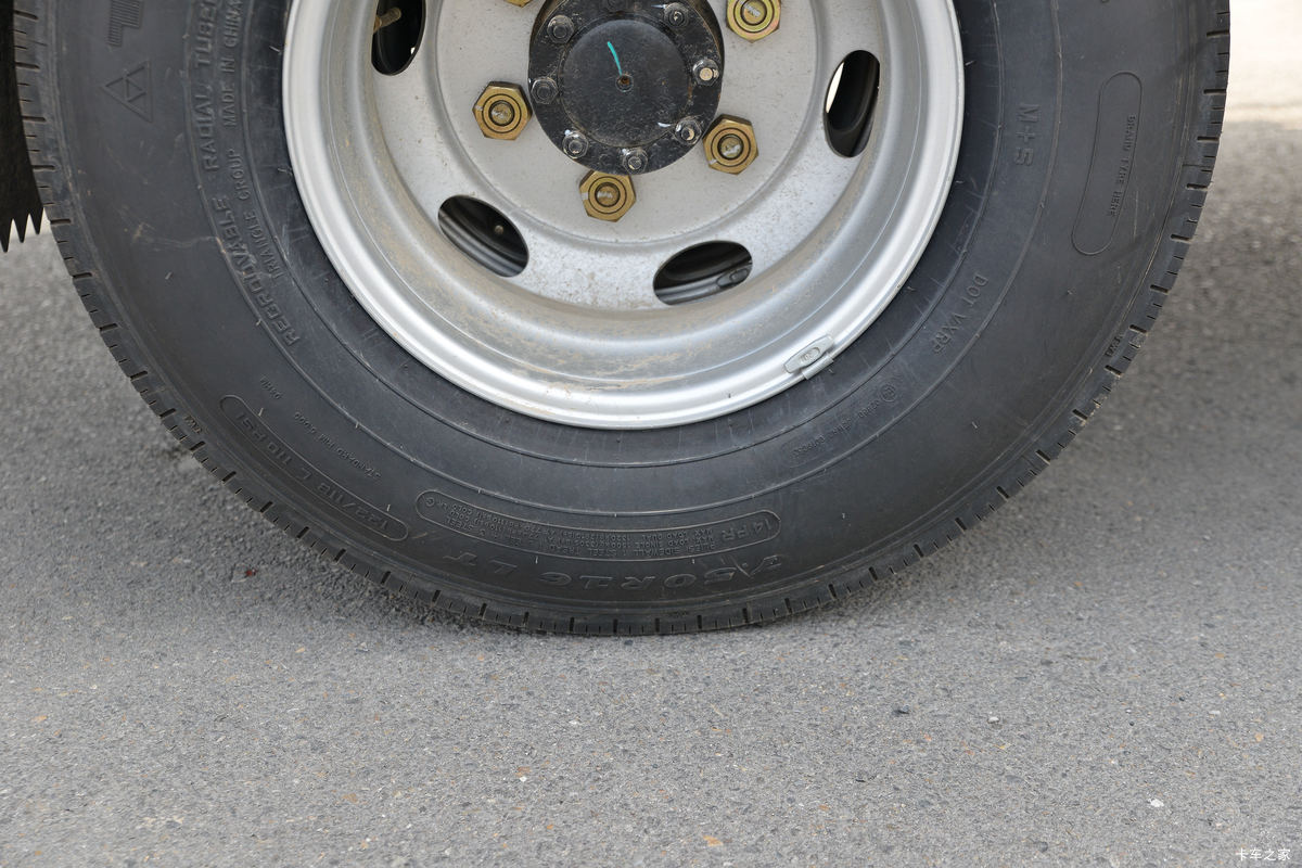 ���� ����ǿ���� 129���� 4.08�׵�����ʽ�Ῠ(����)(JX5045XXYTG26)����                                                