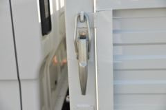 江铃 凯运升级版 中体 122马力 3.16米双排栏板轻卡(气刹)(JX1043TSG26) 江铃 凯运升级版 中体 122马力 3.16米双排栏板轻卡(气刹)(JX1043TSG26)