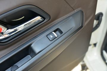 ���� �¿�˳�� 116���� 4X2 3.19��˫����س�(����)(ѩ��������)ͼƬ