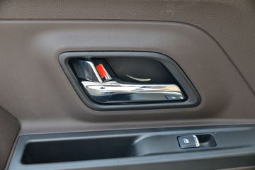 ���� �¿�˳�� 116���� 4X2 3.19��˫����س�(����)(ѩ��������)ͼƬ