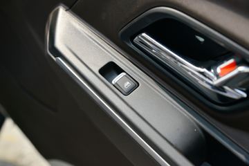 ���� �¿�˳�� 116���� 4X2 3.19��˫����س�(����)(ѩ��������)ͼƬ