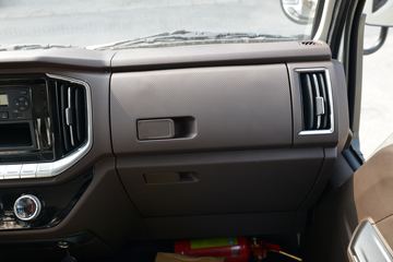 ���� �¿�˳�� 116���� 4X2 3.19��˫����س�(����)(ѩ��������)ͼƬ