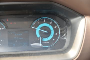 ���� �¿�˳�� 116���� 4X2 3.19��˫����س�(����)(ѩ��������)ͼƬ
