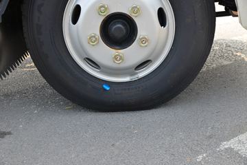���� �¿�˳�� 116���� 4X2 3.19��˫����س�(����)(ѩ��������)ͼƬ