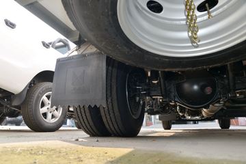 ���� �¿�˳�� 116���� 4X2 3.19��˫����س�(����)(ѩ��������)ͼƬ
