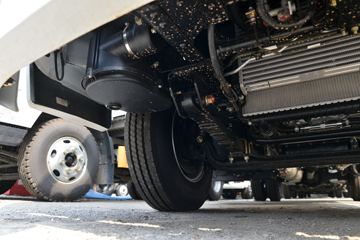 ���� �¿�˳�� 116���� 4X2 3.19��˫����س�(����)(ѩ��������)ͼƬ