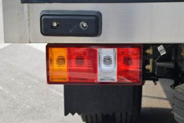 ���� �¿�˳�� 116���� 4X2 3.19��˫����س�(����)(ѩ��������)ͼƬ