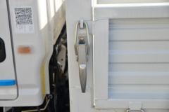 江铃 顺达窄体 122马力 4.22米栏板轻卡(国六)(JX1041TGB26)