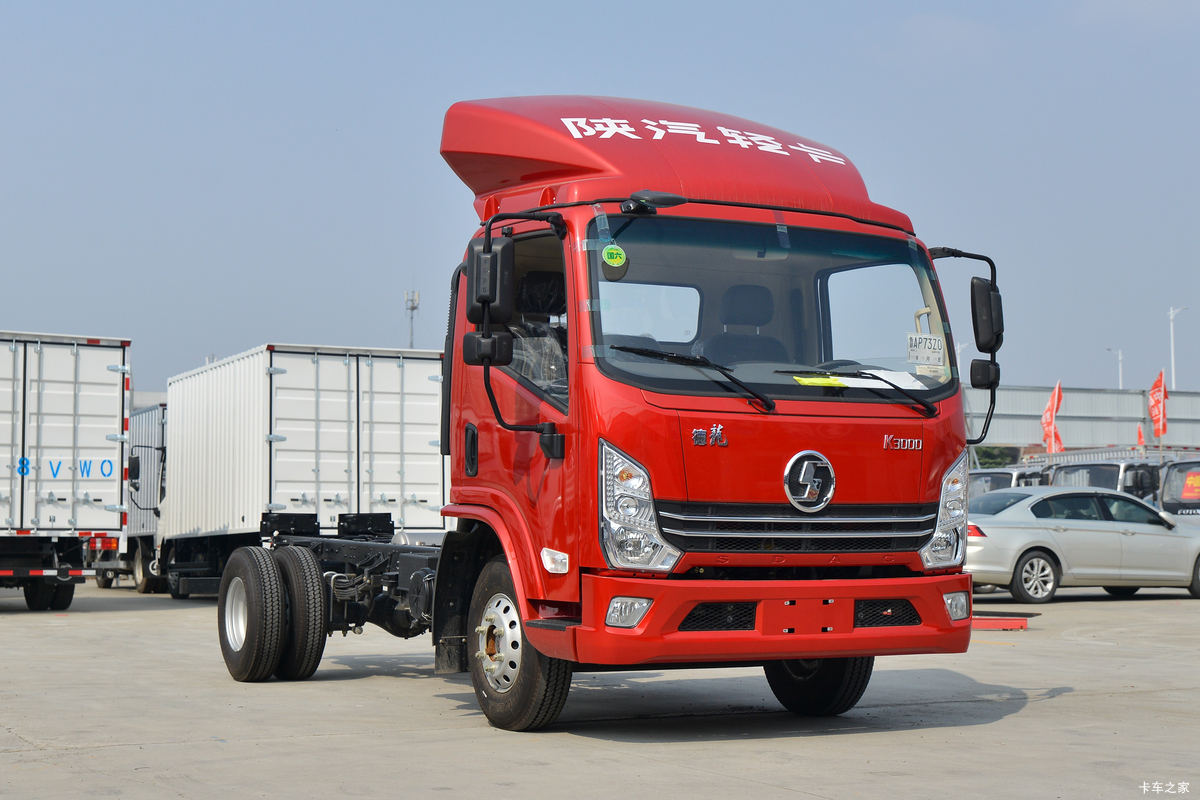 陕汽轻卡 德龙K3000 舒适型 160马力 4.18米单排厢式轻卡