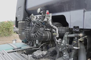 �й����� HOWO TH7�ؿ� 480���� 6X4 ǣ����ͼƬ