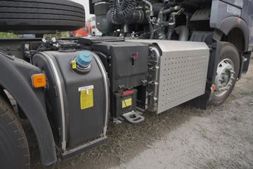 �й����� HOWO TH7�ؿ� 480���� 6X4 ǣ����ͼƬ