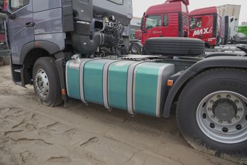 �й����� HOWO TH7�ؿ� 480���� 6X4 ǣ����ͼƬ