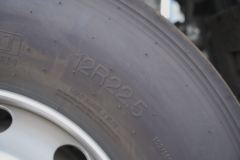 中国重汽 HOWO TH7重卡 480马力 6X4 牵引车(ZZ4257V324GE1)