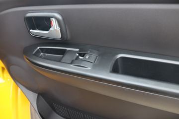 ���� ����V2 ������ 1.6L 122���� ���� 2.55��˫������΢��(BJ1030V5AV7-51)ͼƬ