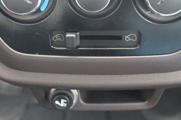 ���� ����V2 ������ 1.6L 122���� ���� 2.55��˫������΢��(BJ1030V5AV7-51)ͼƬ