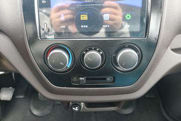 ���� ����V2 ������ 1.6L 122���� ���� 2.55��˫������΢��(BJ1030V5AV7-51)ͼƬ