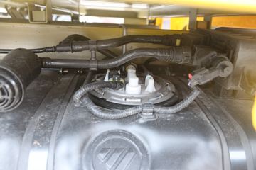 ���� ����V2 ������ 1.6L 122���� ���� 2.55��˫������΢��(BJ1030V5AV7-51)ͼƬ