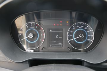 ���� ����V3 1.6L 122���� 3.7�׵�����ʽ΢��(����)(BJ5030XXY5JV7-32)ͼƬ