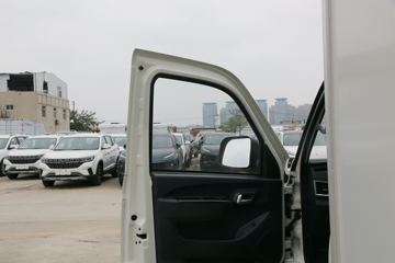 ���� ����V3 1.6L 122���� 3.7�׵�����ʽ΢��(����)(BJ5030XXY5JV7-32)ͼƬ