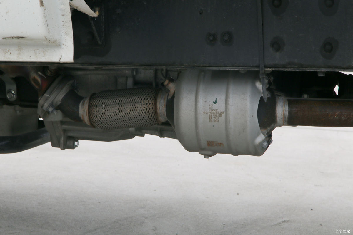  V3 1.6L 122 3.7׵ʽ΢()(BJ5030XXY5JV7-32)                                                