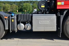 大运新N8E&nbsp;牵引车底盘                                                图片