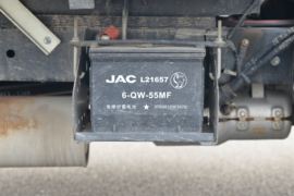 恺达X5&nbsp;冷藏车底盘图片