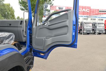 ���� ����˹V8 170���� 5.48���Ű������ػ���ͼƬ