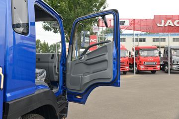 ���� ����˹V8 170���� 5.48���Ű������ػ���ͼƬ