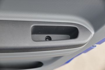 ���� ����˹V8 170���� 5.48���Ű������ػ���ͼƬ