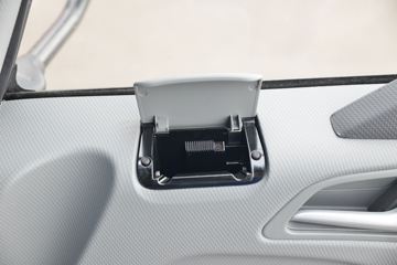 ���� ����˹V8 170���� 5.48���Ű������ػ���ͼƬ