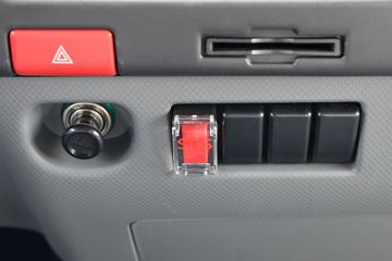 ���� ����˹V8 170���� 5.48���Ű������ػ���ͼƬ