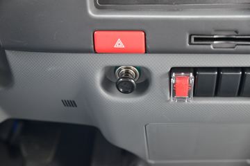 ���� ����˹V8 170���� 5.48���Ű������ػ���ͼƬ