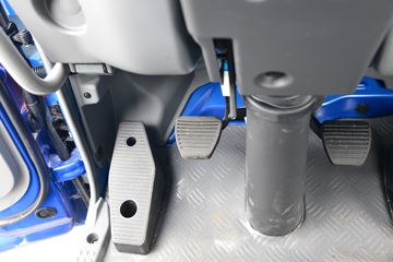 ���� ����˹V8 170���� 5.48���Ű������ػ���ͼƬ