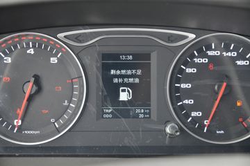 ���� ����˹V8 170���� 5.48���Ű������ػ���ͼƬ