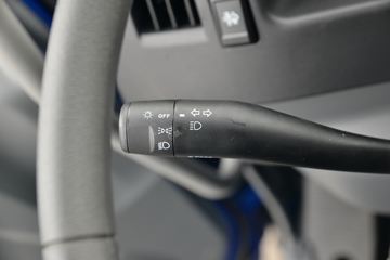 ���� ����˹V8 170���� 5.48���Ű������ػ���ͼƬ