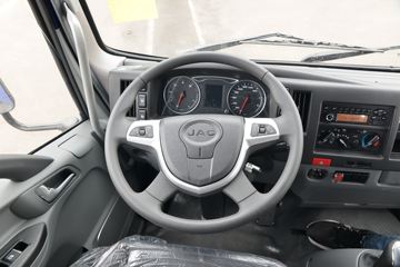 ���� ����˹V8 170���� 5.48���Ű������ػ���ͼƬ