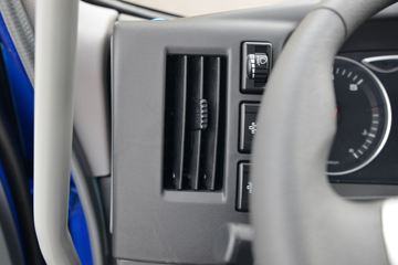 ���� ����˹V8 170���� 5.48���Ű������ػ���ͼƬ