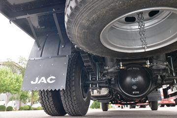 ���� ����˹V8 170���� 5.48���Ű������ػ���ͼƬ