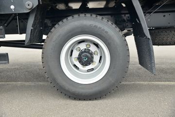 ���� ����˹V8 170���� 5.48���Ű������ػ���ͼƬ