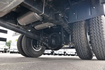 ���� ����˹V8 170���� 5.48���Ű������ػ���ͼƬ