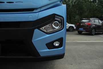 ���� ��ԽQ7�ؿ� 460���� 6X4 ǣ����(����)ͼƬ