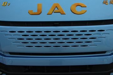 ���� ��ԽQ7�ؿ� 460���� 6X4 ǣ����(����)ͼƬ