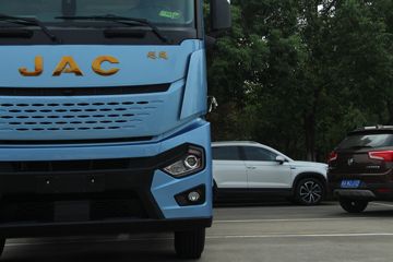 ���� ��ԽQ7�ؿ� 460���� 6X4 ǣ����(����)ͼƬ