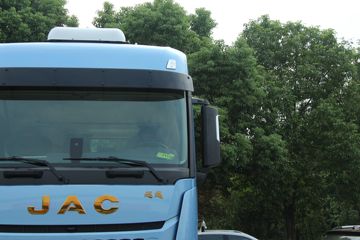 ���� ��ԽQ7�ؿ� 460���� 6X4 ǣ����(����)ͼƬ