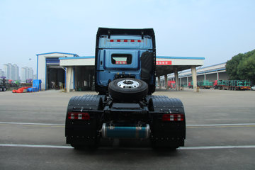 ���� ��ԽQ7�ؿ� 460���� 6X4 ǣ����(����)ͼƬ