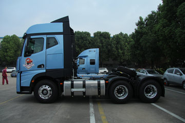 ���� ��ԽQ7�ؿ� 460���� 6X4 ǣ����(����)ͼƬ