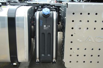 ���� ��ԽQ7�ؿ� 460���� 6X4 ǣ����(����)ͼƬ