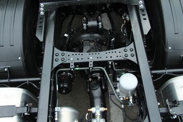 ���� ��ԽQ7�ؿ� 460���� 6X4 ǣ����(����)ͼƬ